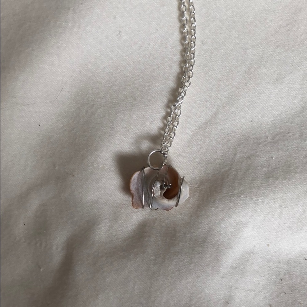 Shell choker necklace - Picture 2 of 4